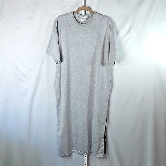 Puma Women's Gray T-Shirt Dress Size Medium - Picture 2 of 9
